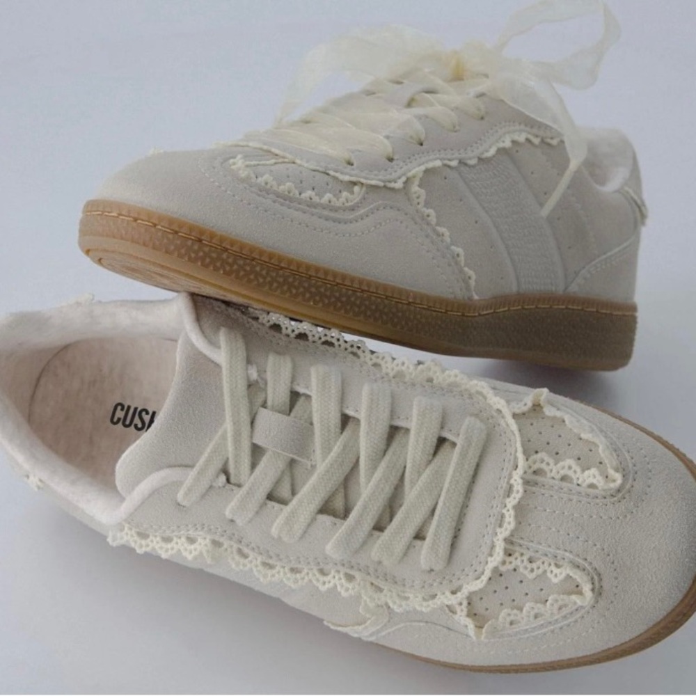 Women's Cream Lace Sneakers